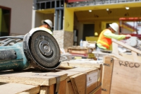 Aansprakelijkheidsverzekering voor bedrijven (AVB) of een CAR-verzekering